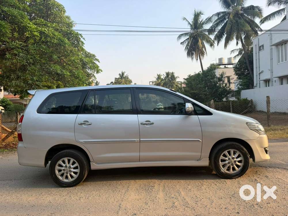Toyota Innova 2.5 V 7 Str, 2012, Diesel