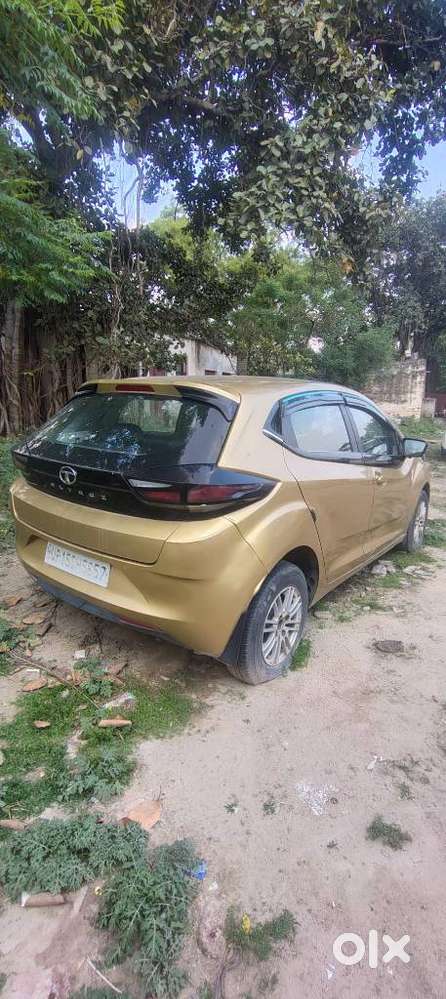 Tata Altroz 1.2 Xe, 2020, Petrol