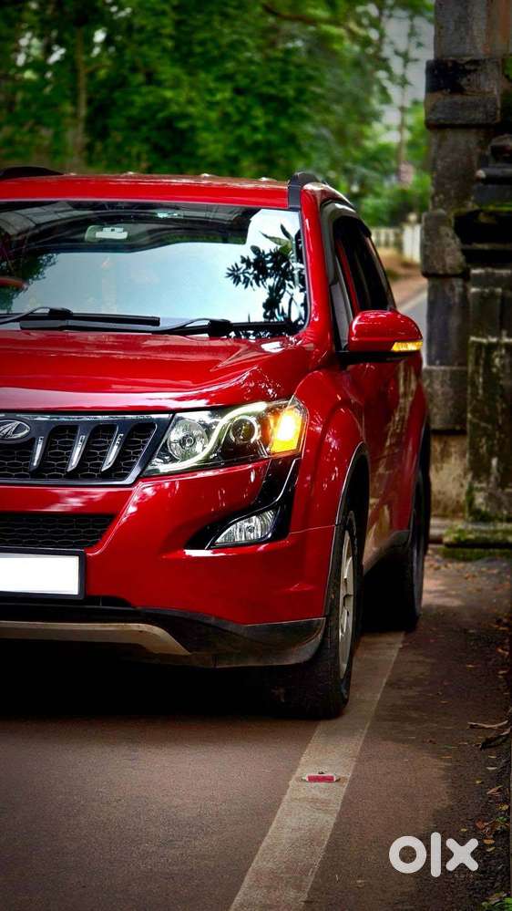 Drive Home A Well-maintained Mahindra Xuv500 W6 2wd (2017)