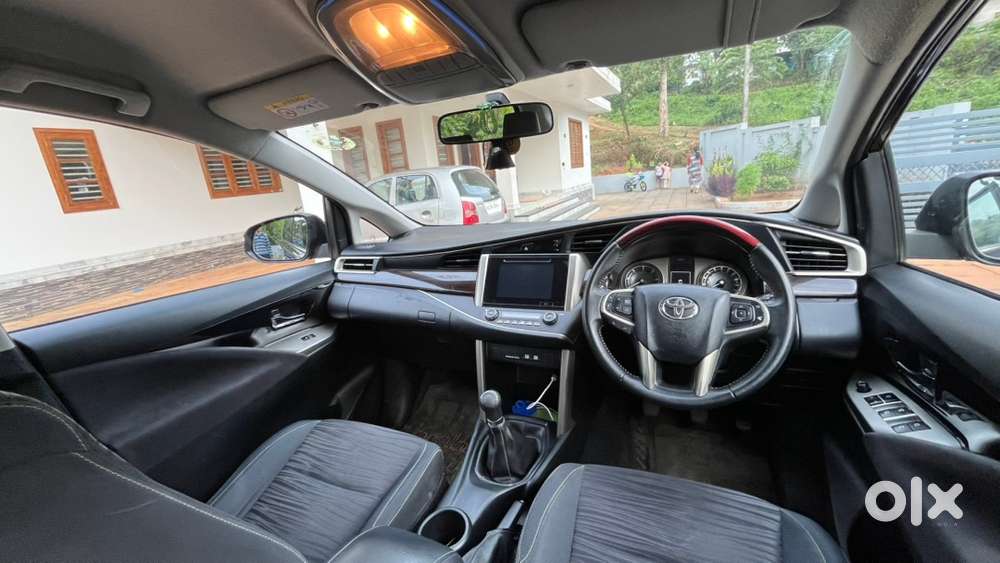 Toyota Innova Crysta 2018
