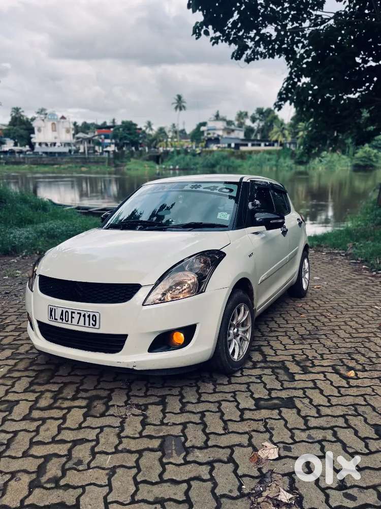 Maruti Suzuki Swift 2012 Petrol 110000 Km Driven