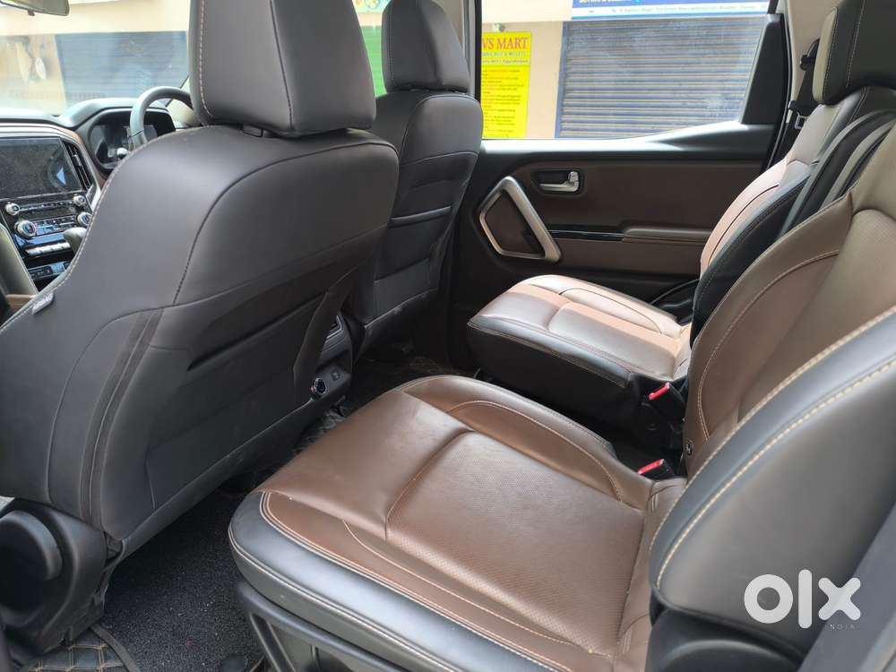 Mahindra Scorpio N Z8 Petrol At 7 Str, 2023, Petrol