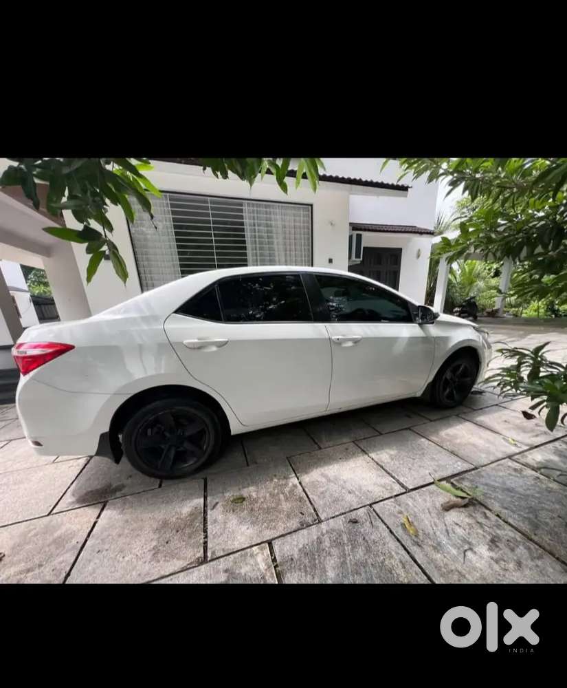 Toyota Corolla Altis 2014 Diesel Manual Kerala Registered (re).