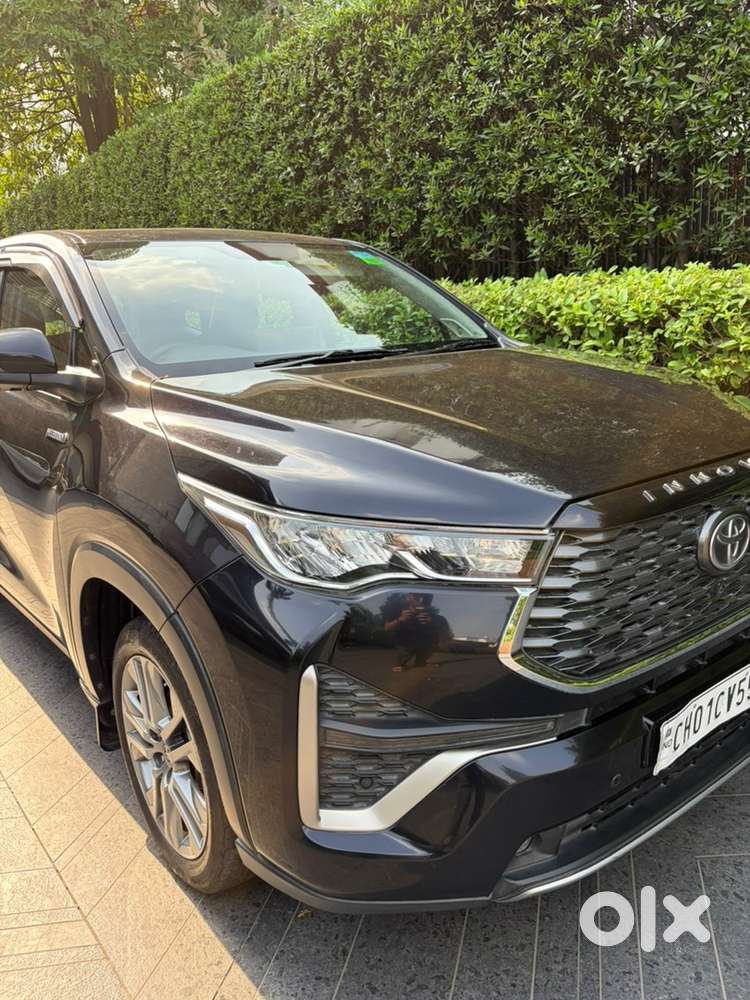 Toyota Innova Hycross Hybrid 2024 Year