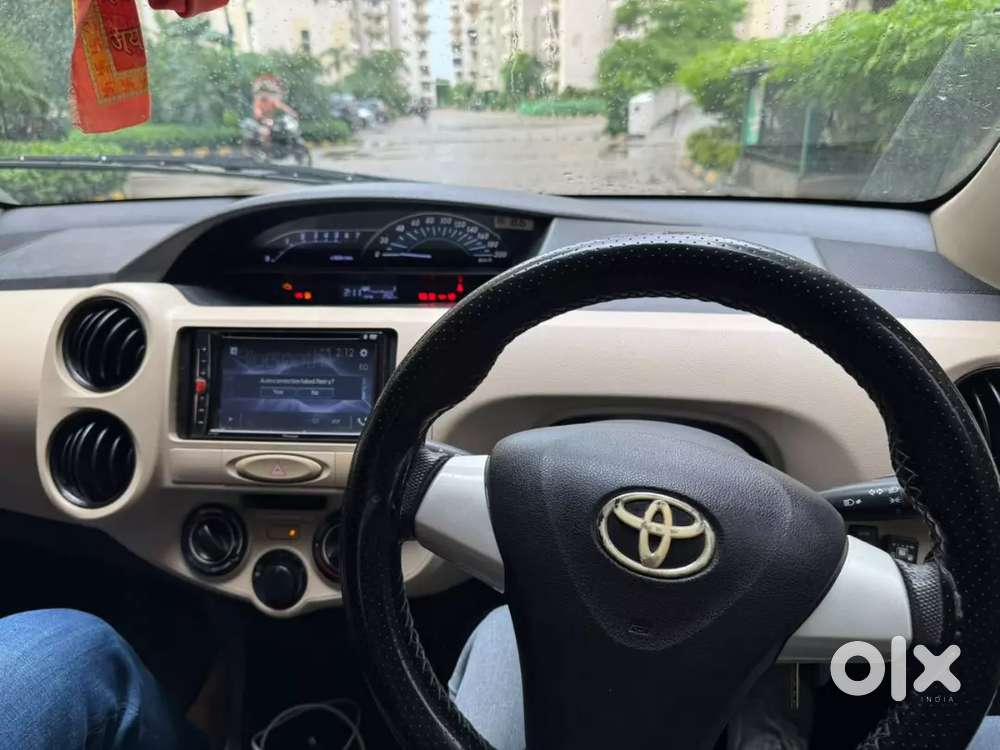 Etios Liva Cng Onbpaer Solid Engine.. New Tyre New Battery
