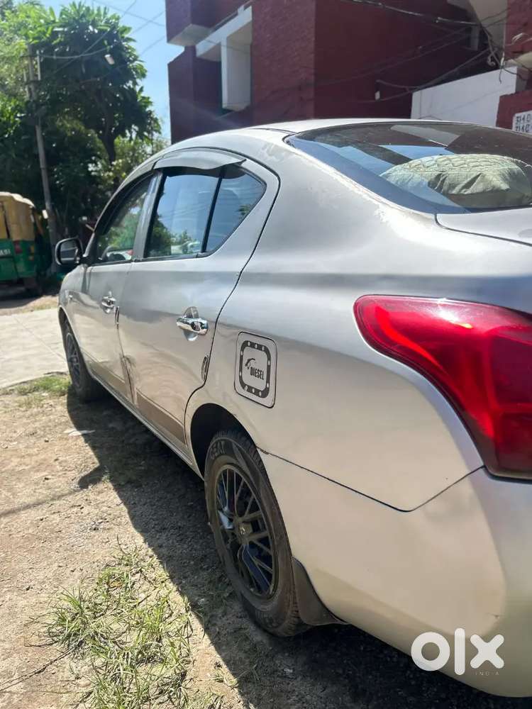 Nissan Sunny 2012 Diesel 135000 Km Driven