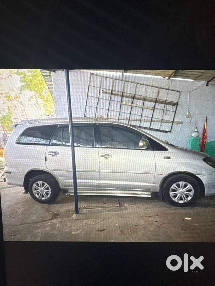 Innova Quater Tax Vehicle