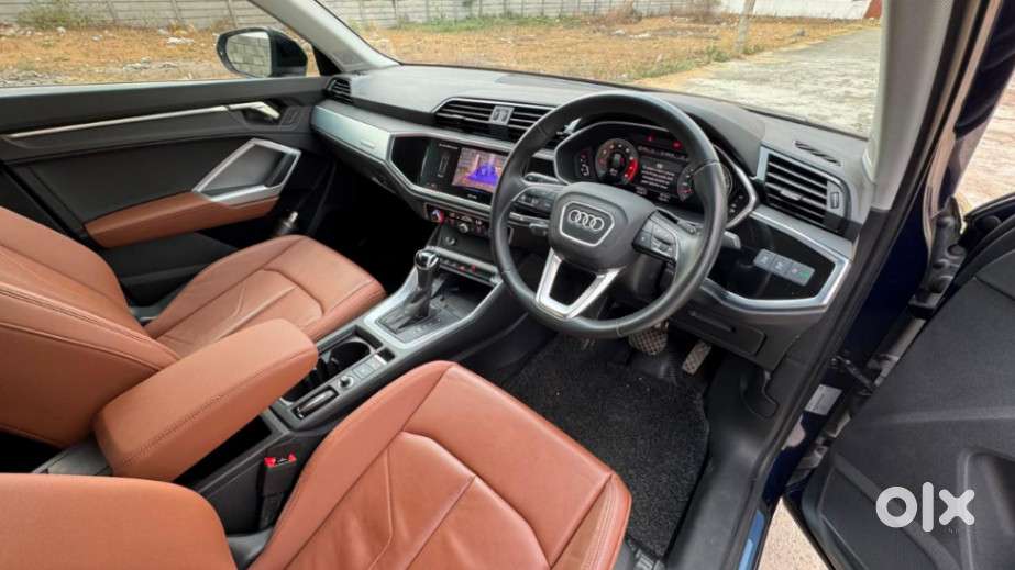 Audi Q3 40 Tfsi Premium, 2024, Petrol