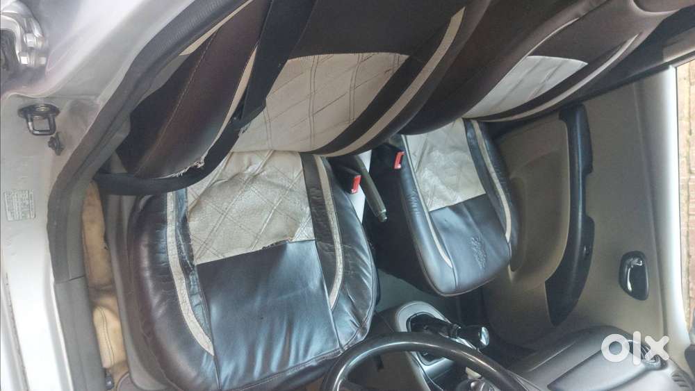 Hyundai I10 Sportz 2012