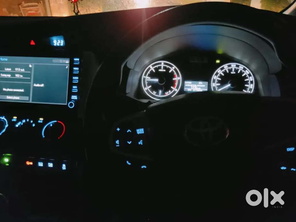 Toyota Innova Crysta 2021/12 Diesel Low Km 29000  Driven