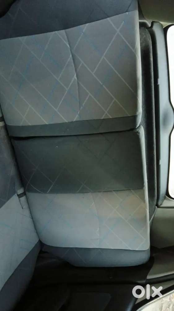 Well Maintained Car Engine Gear Ok 2012