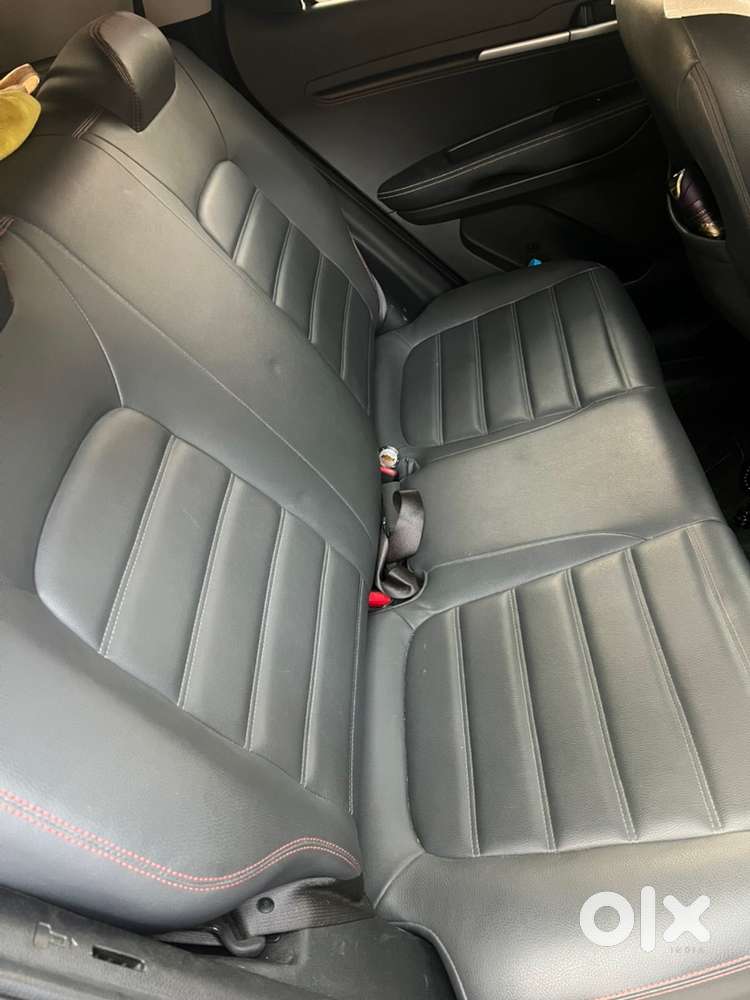 Kia Sonet 2021 Petrol Automatic Mint Condition 42800 Kms In 7.49 Lakh