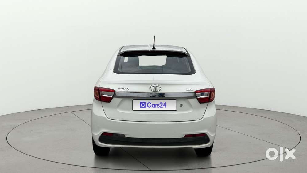 Tata Tigor Xza, 2018, Petrol