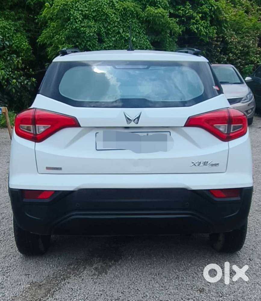 Mahindra Xuv300 W4, 2023, Petrol