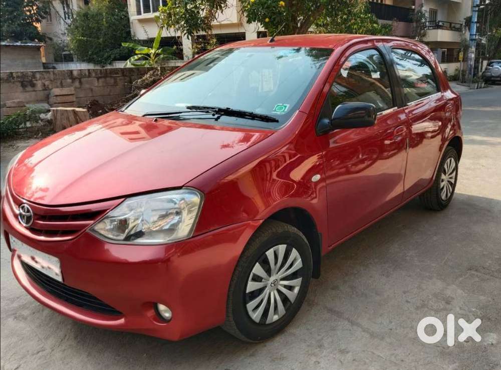 Toyota Etios Liva 2011-2012 G, 2011, Petrol