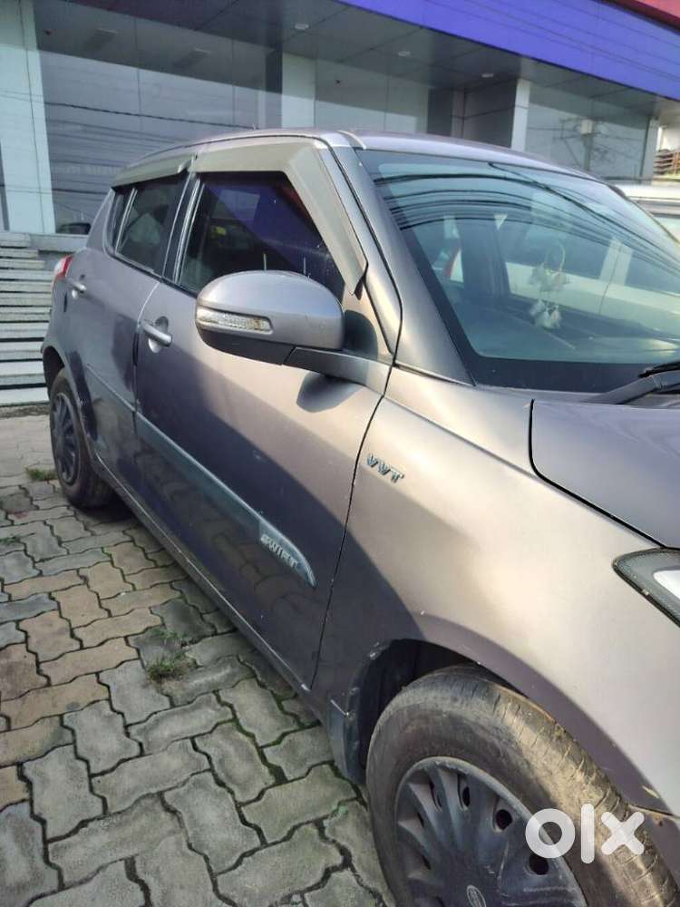 Maruti Suzuki Swift Vxi + Manual, 2013, Petrol