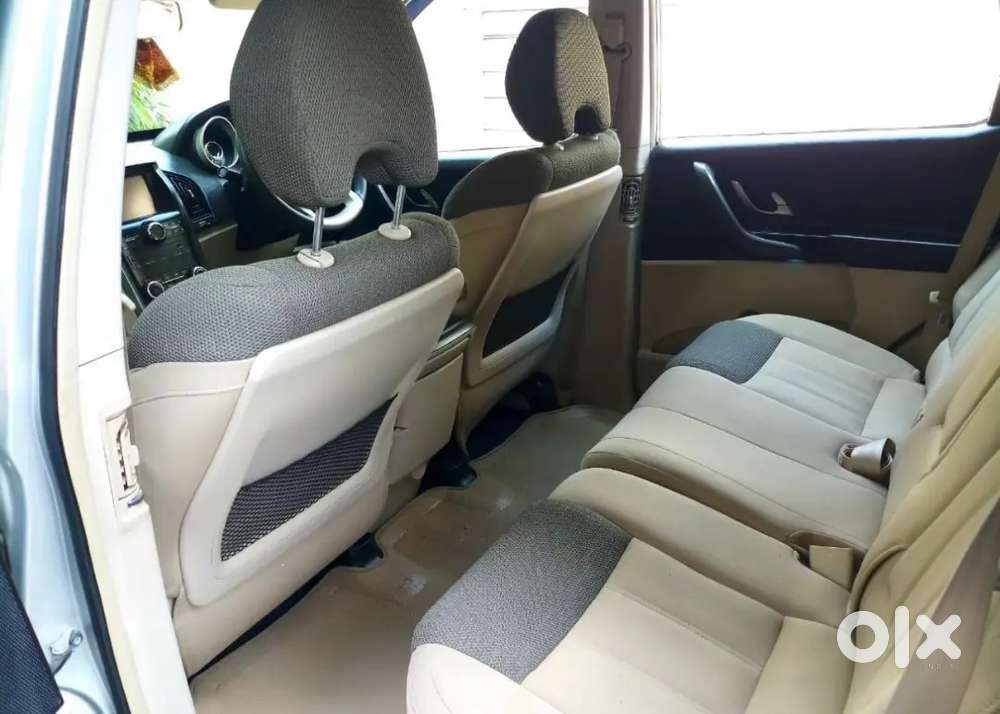 Mahindra Xuv500 2016 Diesel Well Maintained (hr Registration)