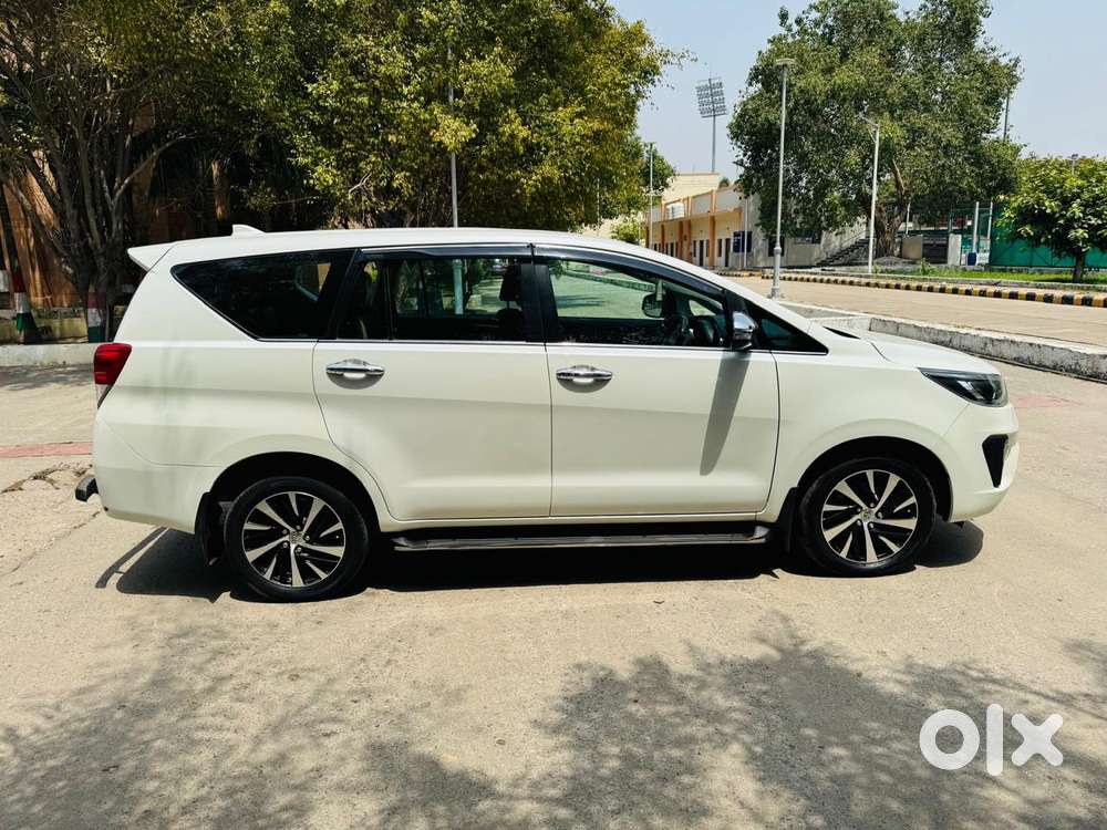 Toyota Innova Crysta 2.4 Z 7 Str, 2022, Diesel