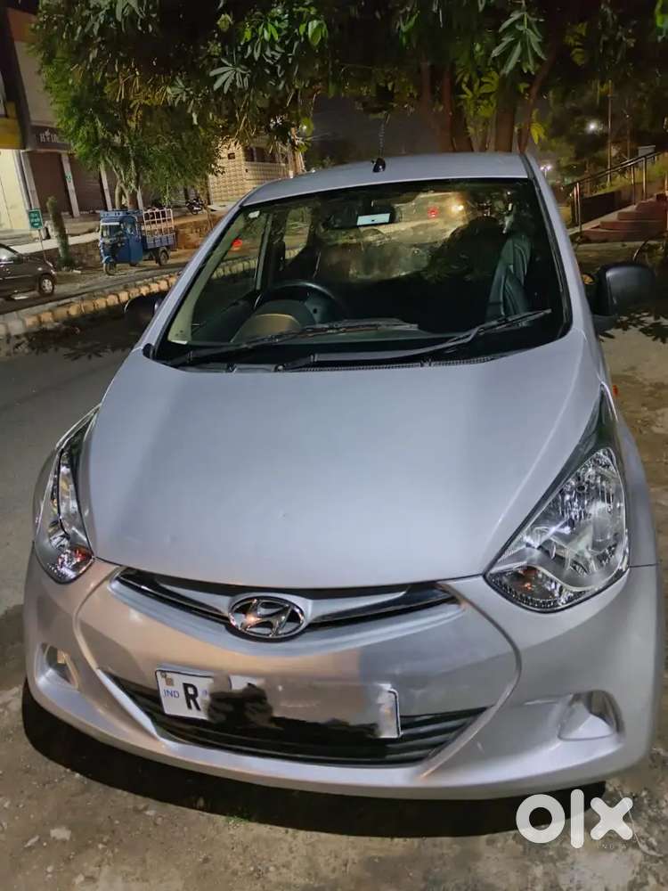 Hyundai Eon Magna+ 2013 Petrol Manual