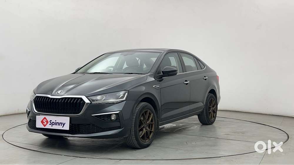 Skoda Slavia Style 1.0l Tsi Mt, 2022, Petrol