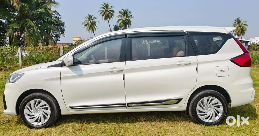 Maruti Suzuki Ertiga Vxi Shvs, 2021, Petrol