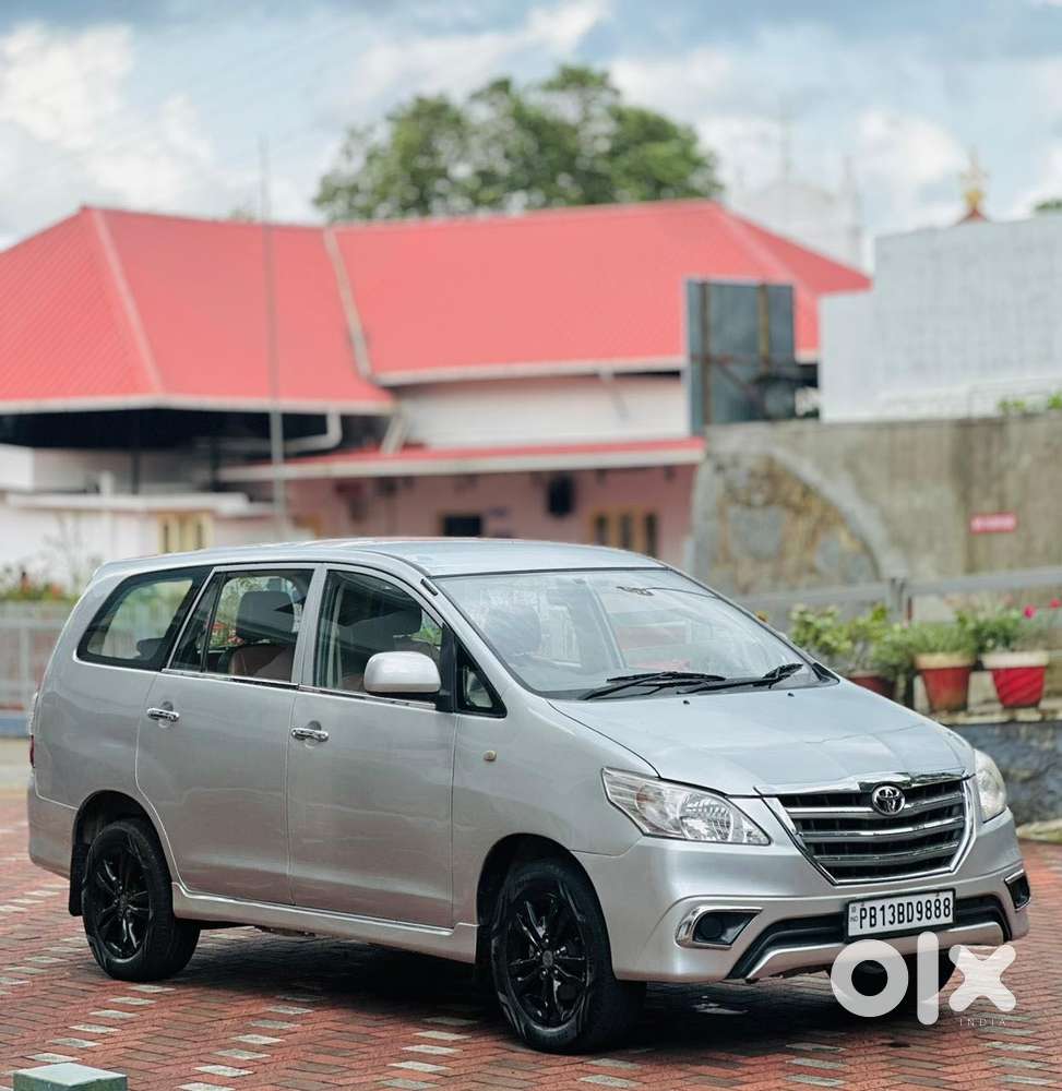 Toyota Innova 2.5 G (diesel) 8 Seater, 2013, Diesel