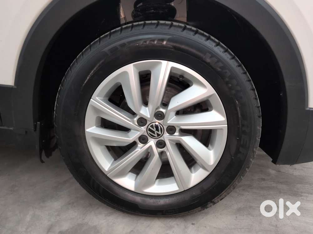 Volkswagen Taigun 1.0 Tsi Highline At, 2023, Petrol