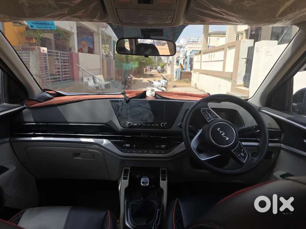 Kia Carens 2024 Petrol 44000 Km Driven