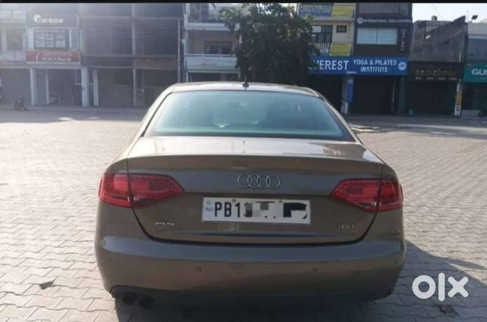 Audi A4, 2010, Petrol