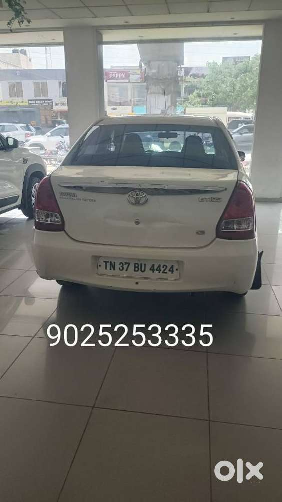 Toyota Etios 2010-2012 G, 2011