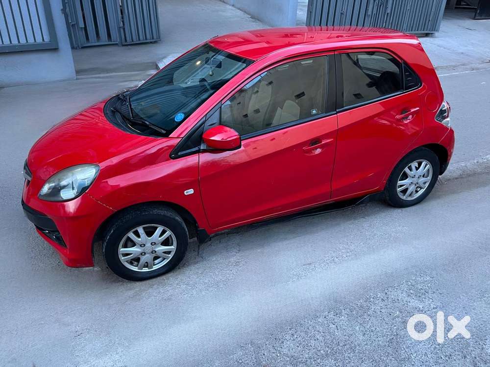 Honda Brio V Mt, 2013, Petrol