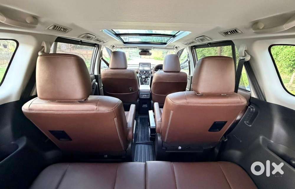 Toyota Innova Hycross 2.0 Zx (o) Hybrid 7 Str, 2025, Petrol
