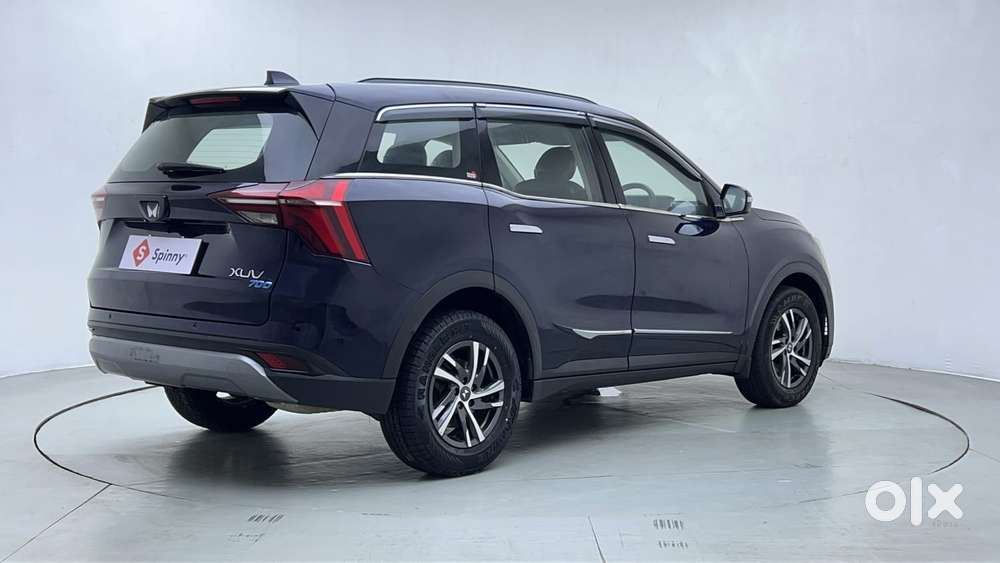 Mahindra Xuv700 2.0 Ax 5 Petrol Mt Str, 2022, Petrol