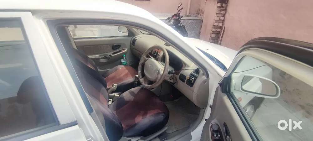 Hyundai Accent Petrol Manual 2010