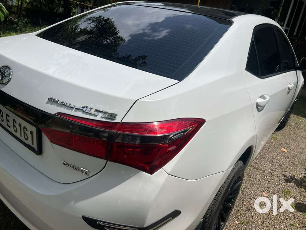 Toyota Corolla Altis 2015