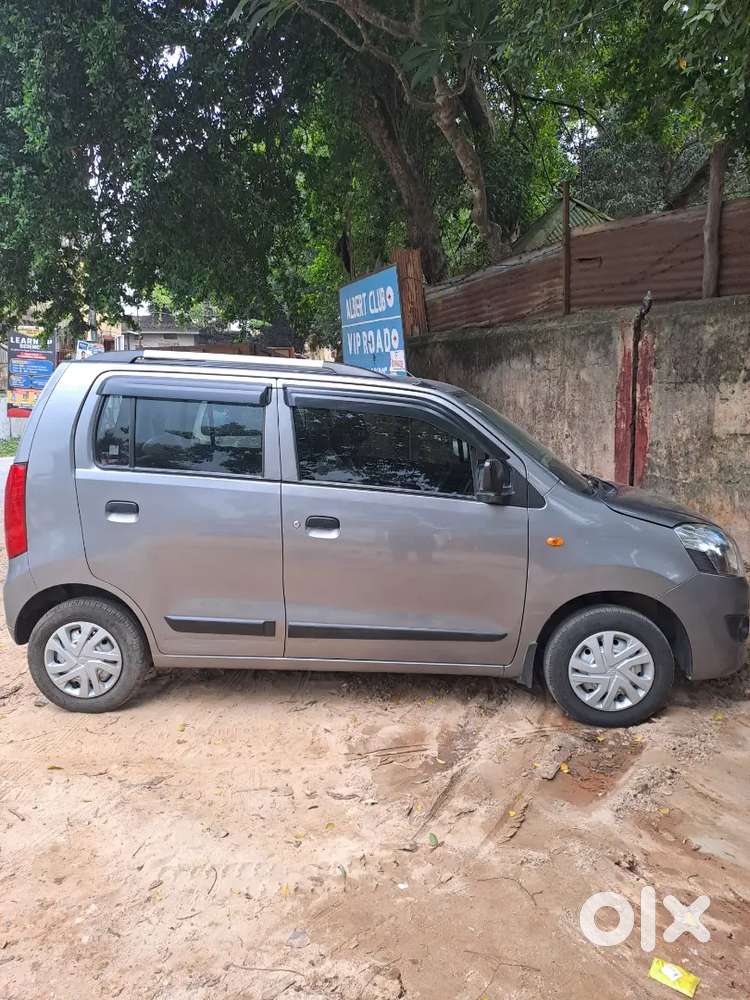 Maruti Suzuki Wagon R 2017 Cng Car 72000 Km Driven.