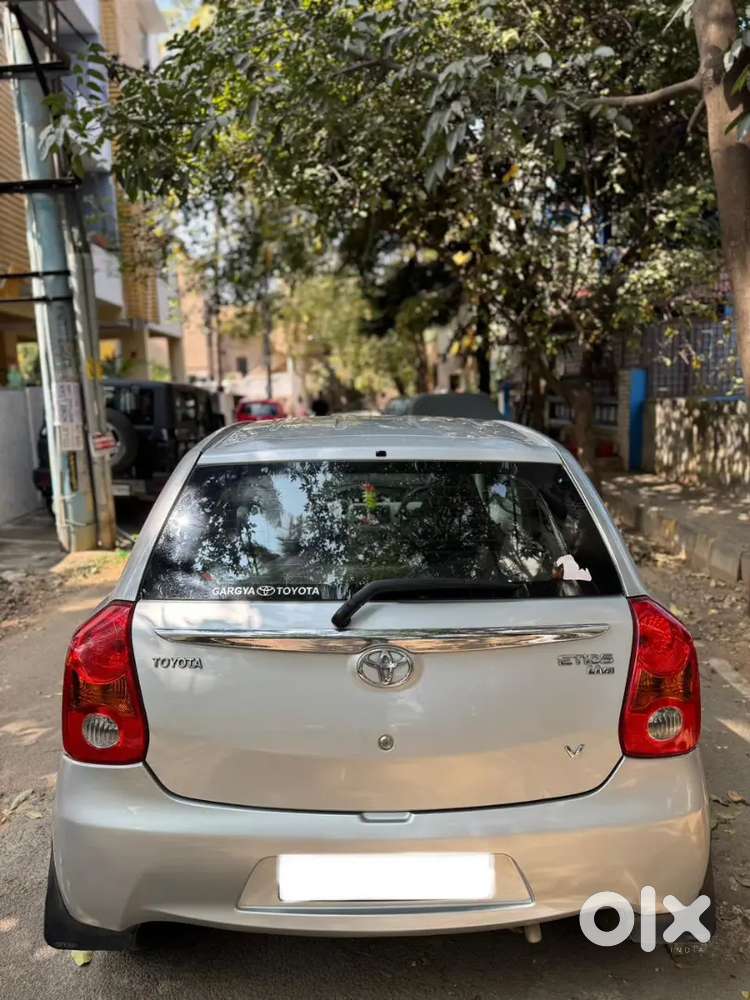 Toyota Etios Liva 2013 Petrol Well Maintained