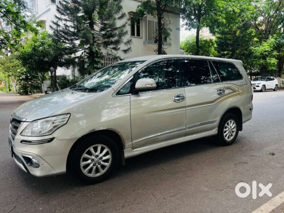 Toyota Innova 2.5 Zx 7 Str Bs-iv, 2014, Diesel