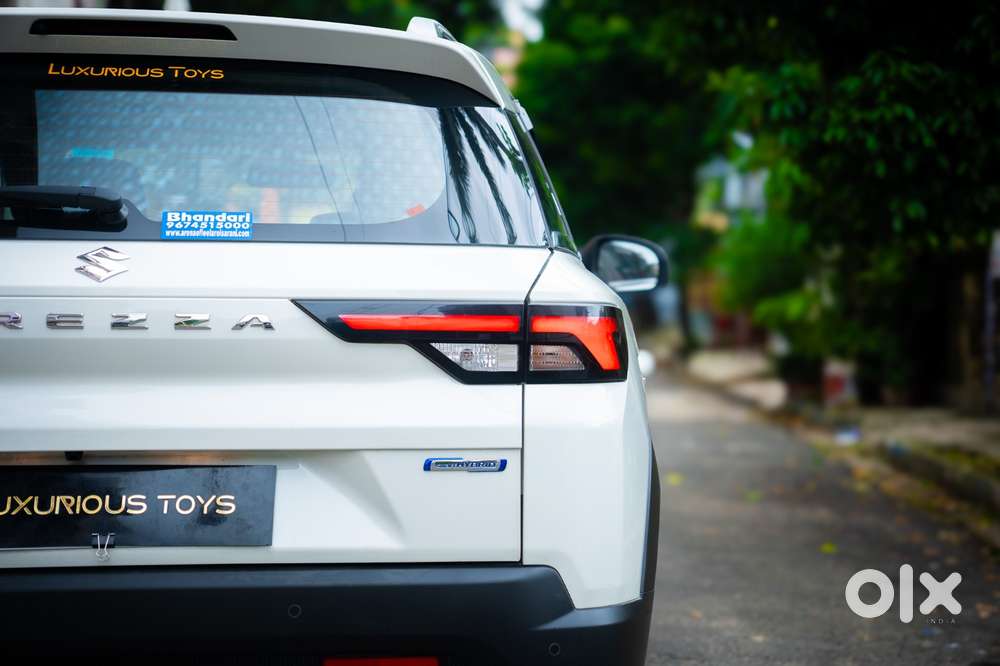 Maruti Suzuki Brezza 1.5 Zxi Plus At Smart Hybrid Dual Tone, 2024, P..