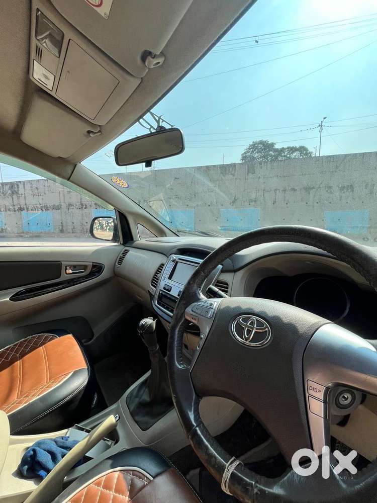 Toyota Innova 2.5 Zx 7 Str Bs-iv, 2014, Diesel