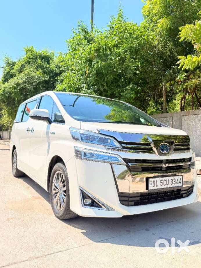 Toyota Vellfire Vip – Executive Lounge, 2022, Petrol