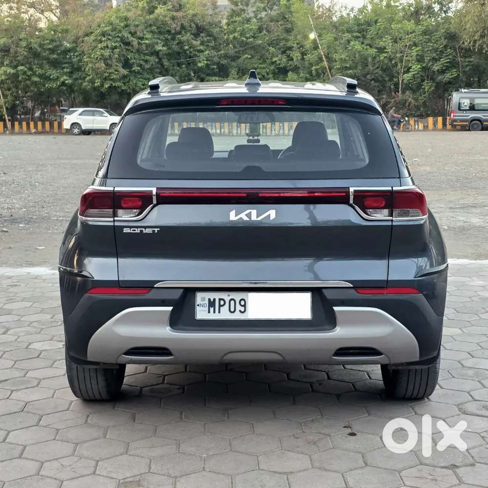 Kia Sonet 2023 Petrol Htk Plus (optional)