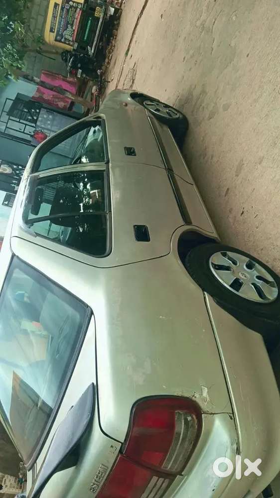 Maruti Suzuki Esteem Petrol Manual 2003