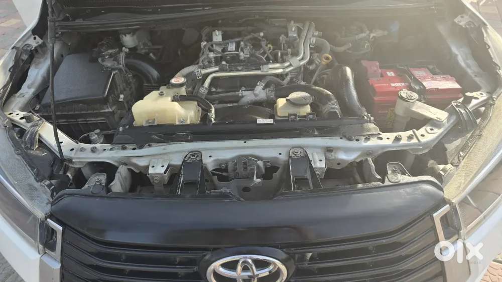 Toyota Innova Crysta 2022 Diesel 100000 Km Driven