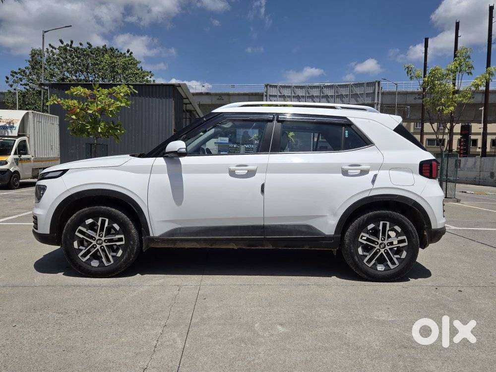 Hyundai Venue 1.2 S Plus, 2024, Petrol