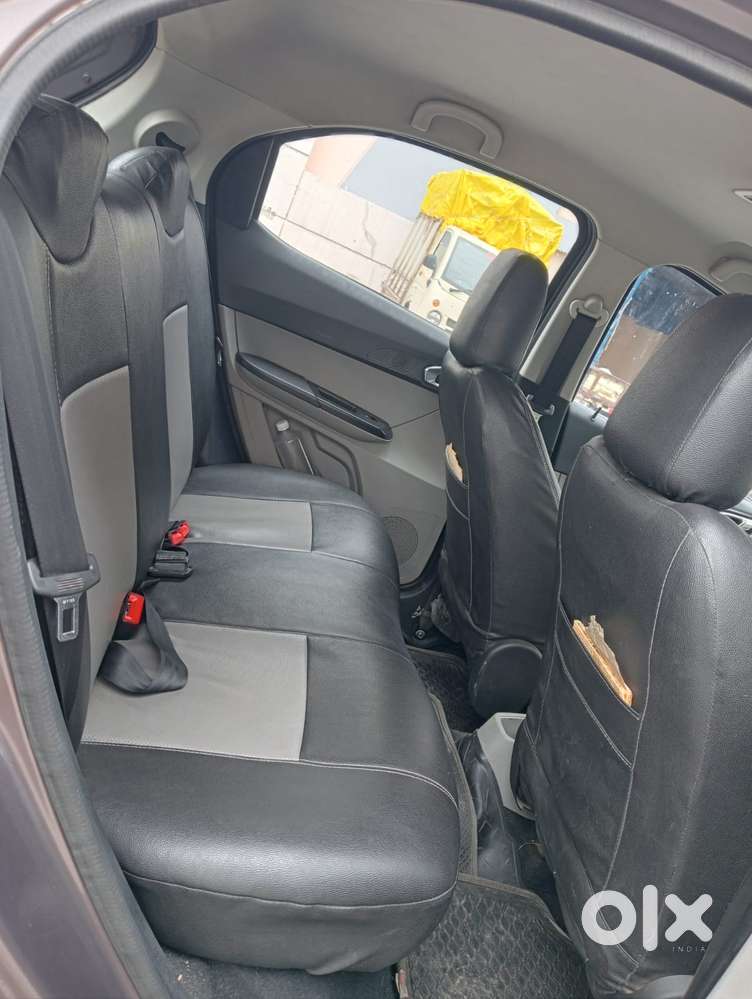Tata Tiago Xz Opt, 2017, Petrol