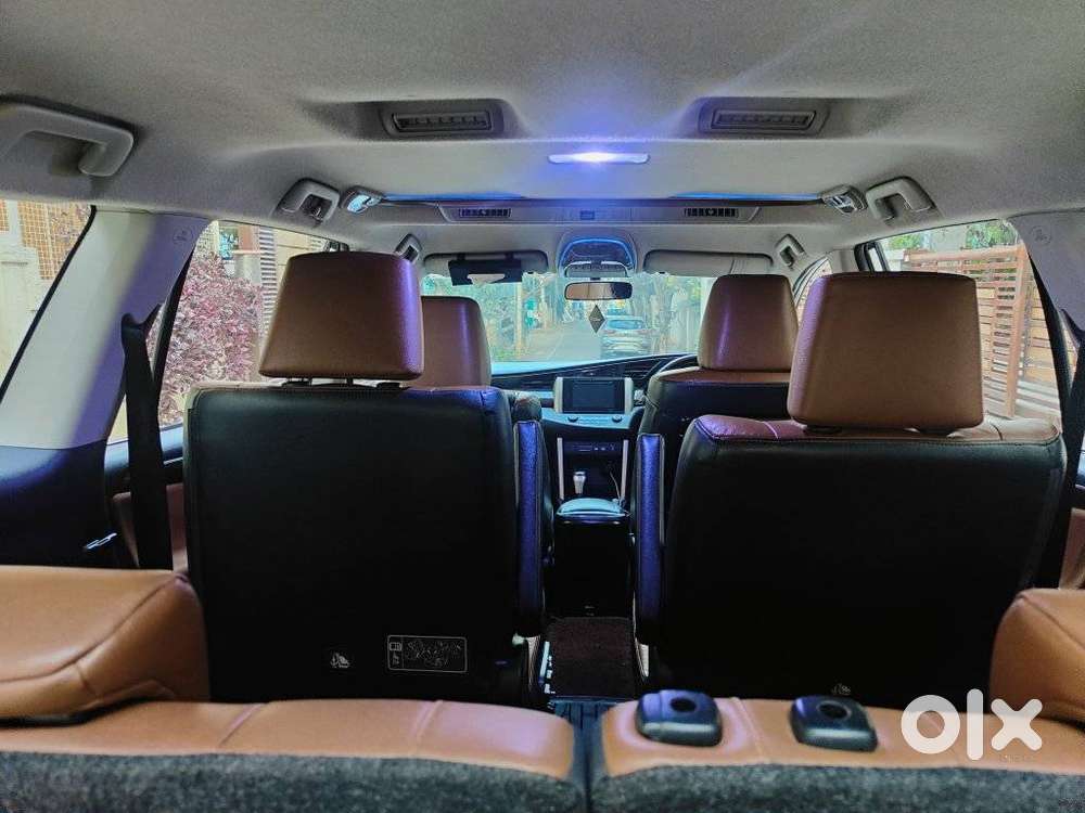 Toyota Innova Crysta 2.8z Automatic, 2017, Diesel