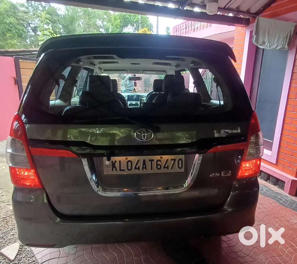 Toyota Innova Diesel 2014