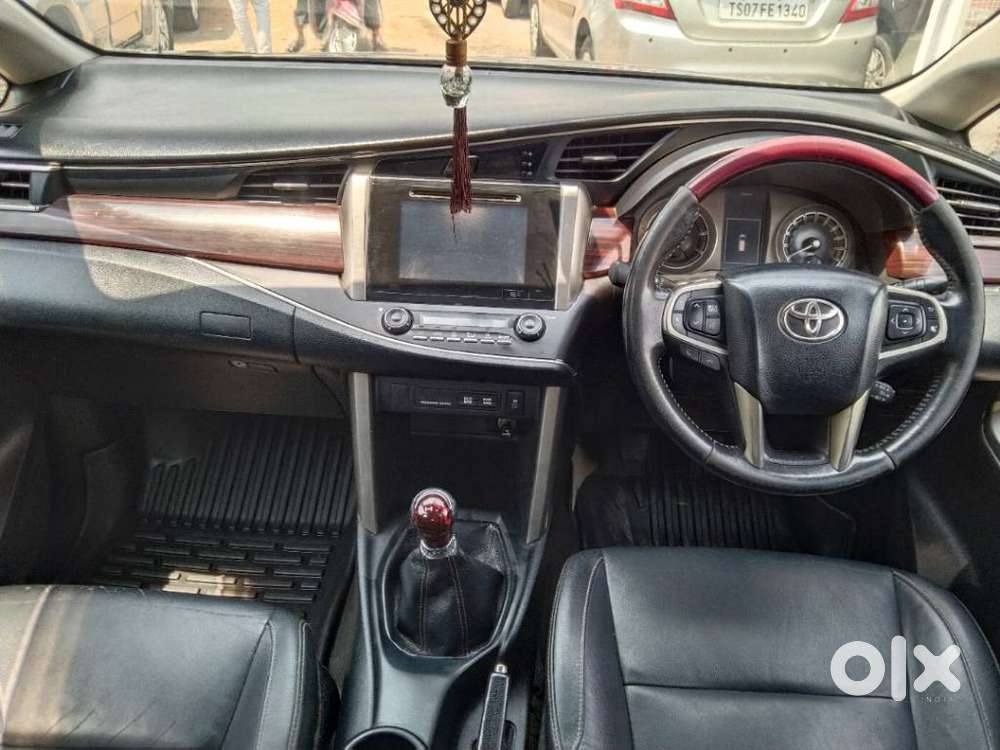 Toyota Innova Crysta Zx 2.4 Diesel 7 Seater, 2016, Diesel