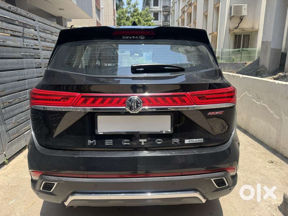 Mg Hector Plus Savvy Pro 1.5 Turbo Petrol Cvt 6 Str Dual Tone, 2025,..
